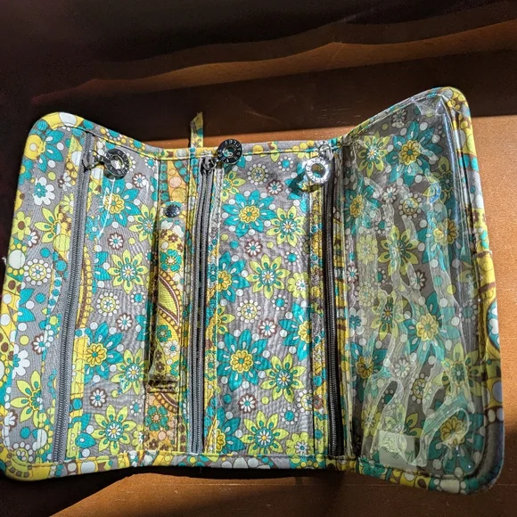 Vera Bradley Paisley Jewelry and cosmetics organizer - Picture 6 of 12